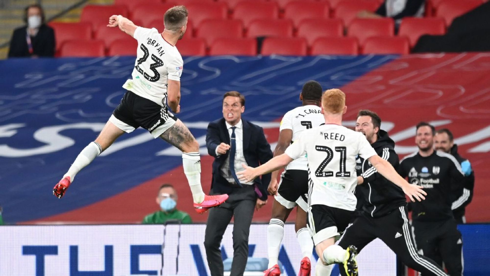 岌岌可危 岌岌可危