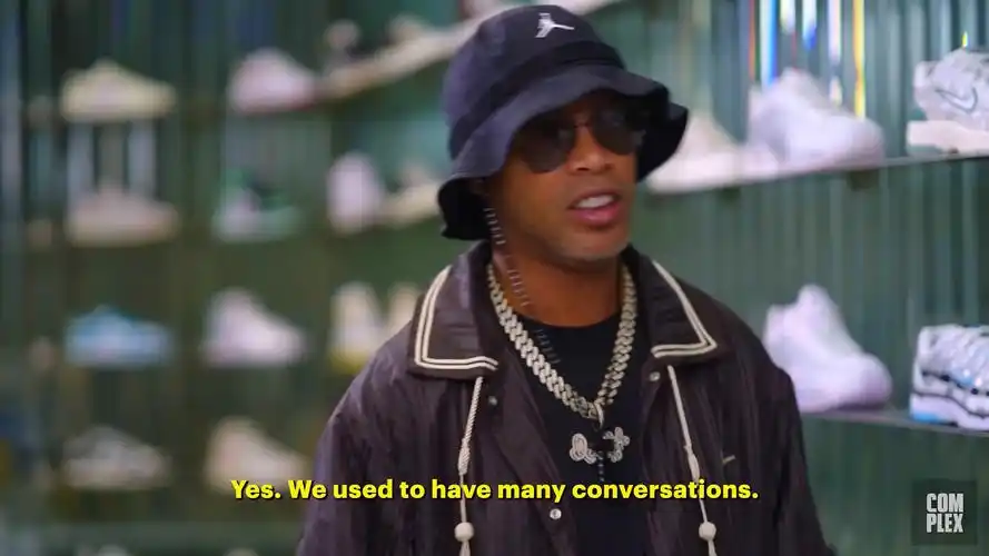 从而展现出 从而展现出